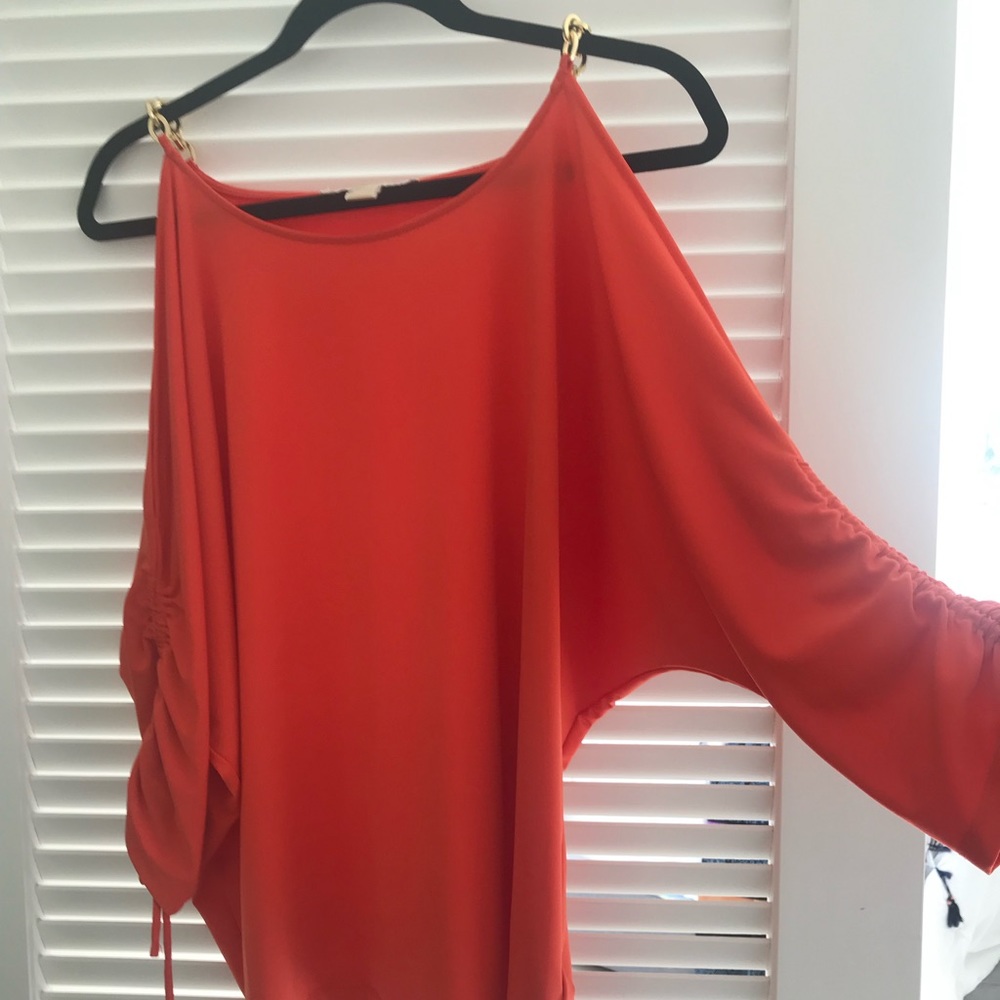 Michael Kors Chain Cold Shoulder Top